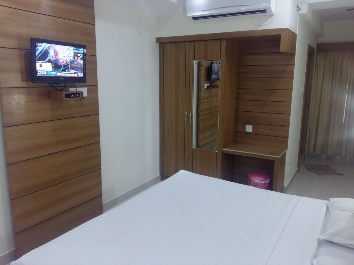 Sree Gokulam Residency Hotel Thrissur Buitenkant foto