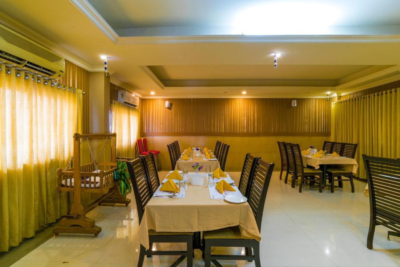 Sree Gokulam Residency Hotel Thrissur Buitenkant foto