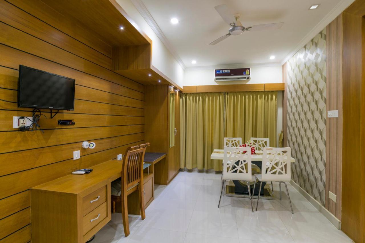 Sree Gokulam Residency Hotel Thrissur Buitenkant foto